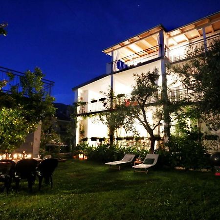 Apartments Rose Kastela Dış mekan fotoğraf