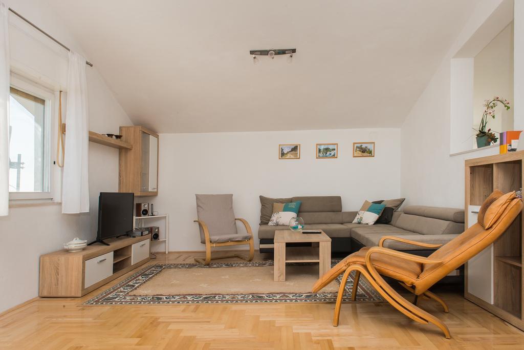Apartments Rose Kastela Dış mekan fotoğraf