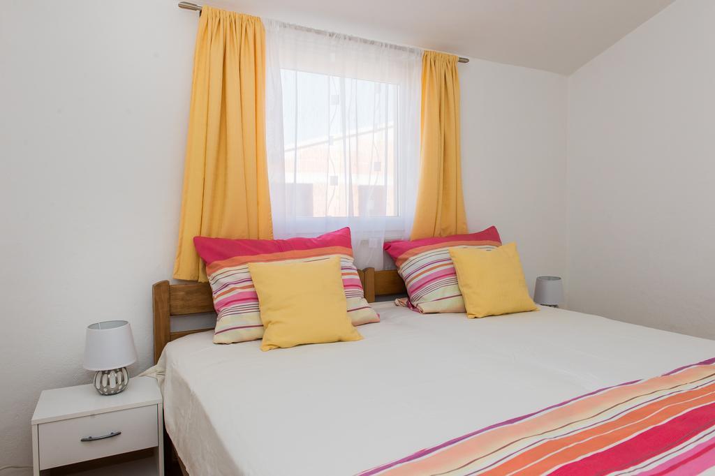 Apartments Rose Kastela Dış mekan fotoğraf