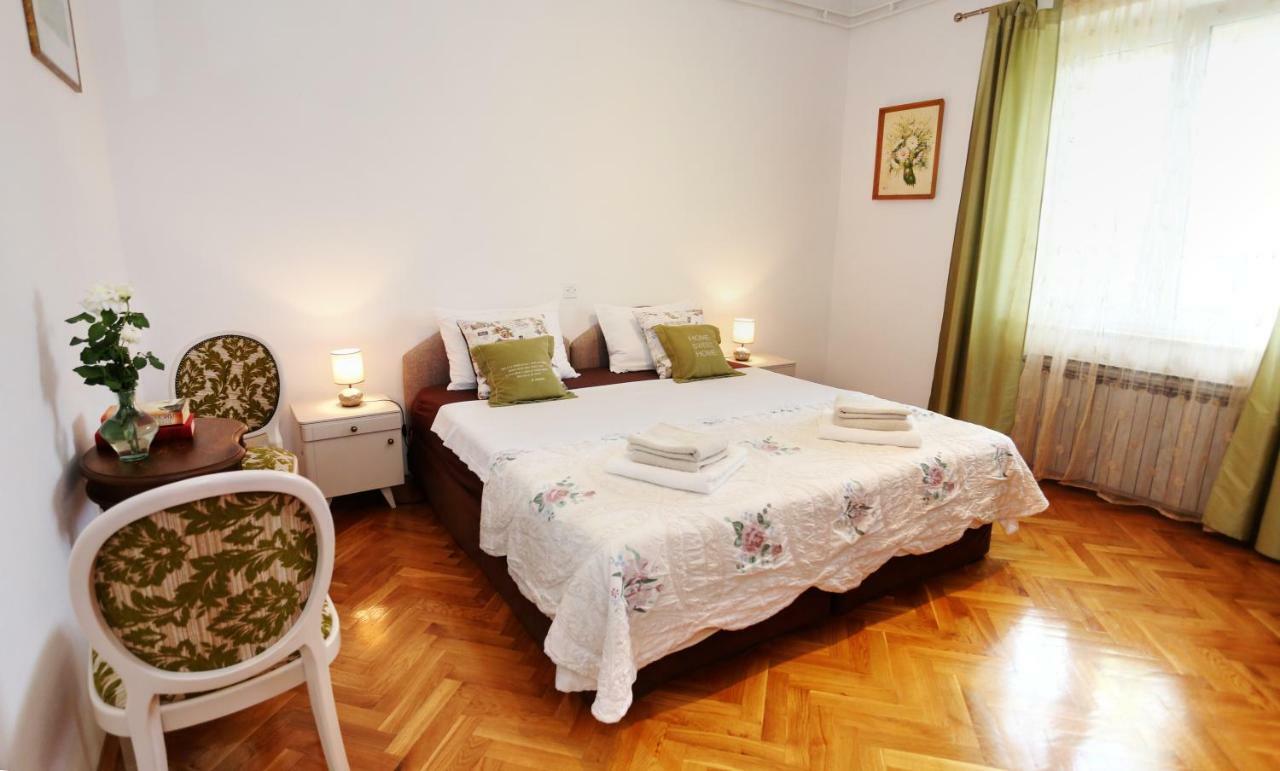 Apartments Rose Kastela Dış mekan fotoğraf