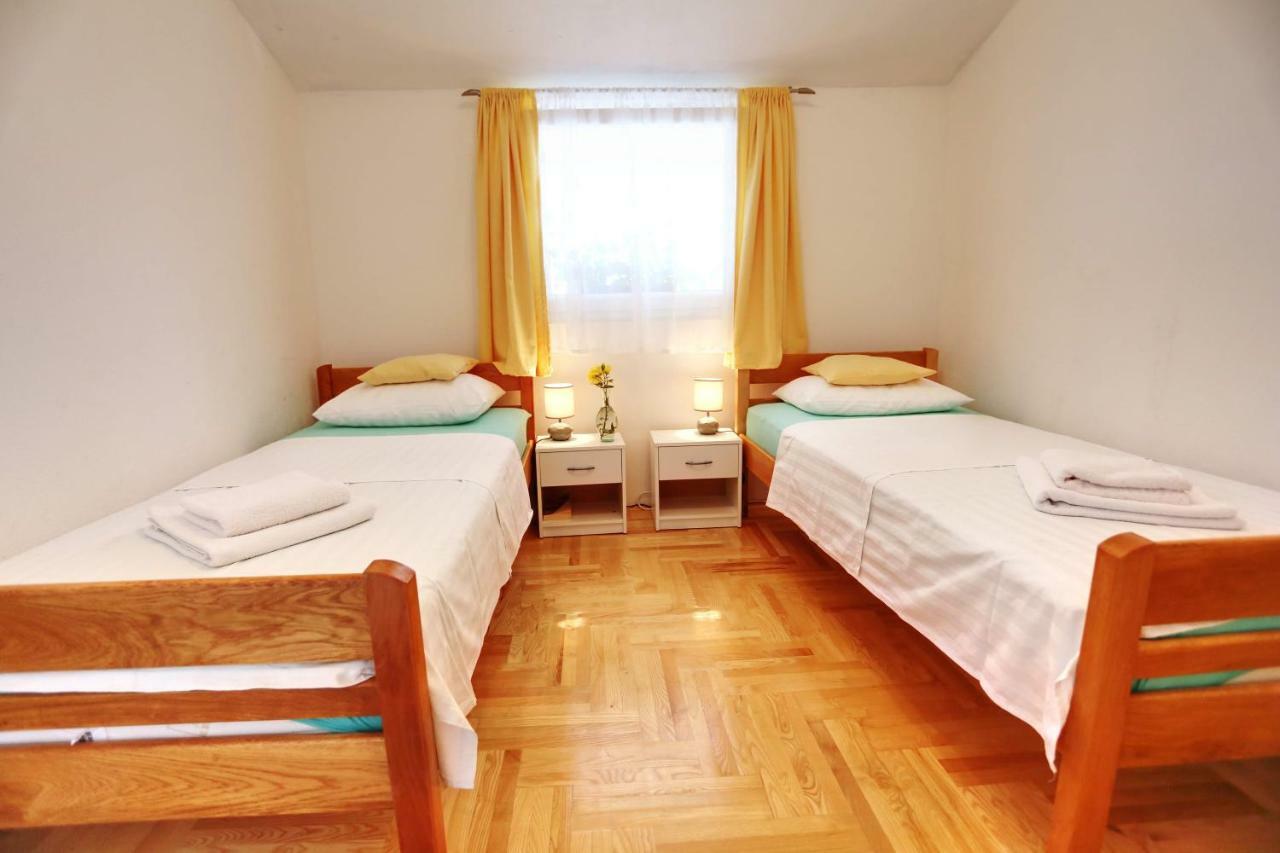 Apartments Rose Kastela Dış mekan fotoğraf